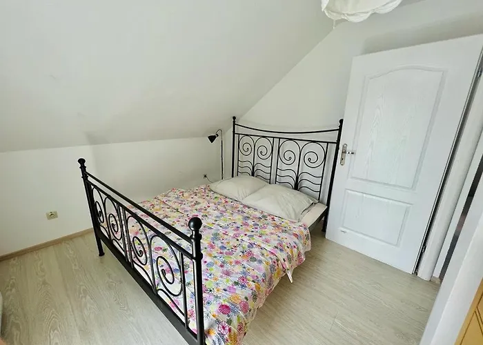 Rekreacny Domcek Tizina Casa vacanze *